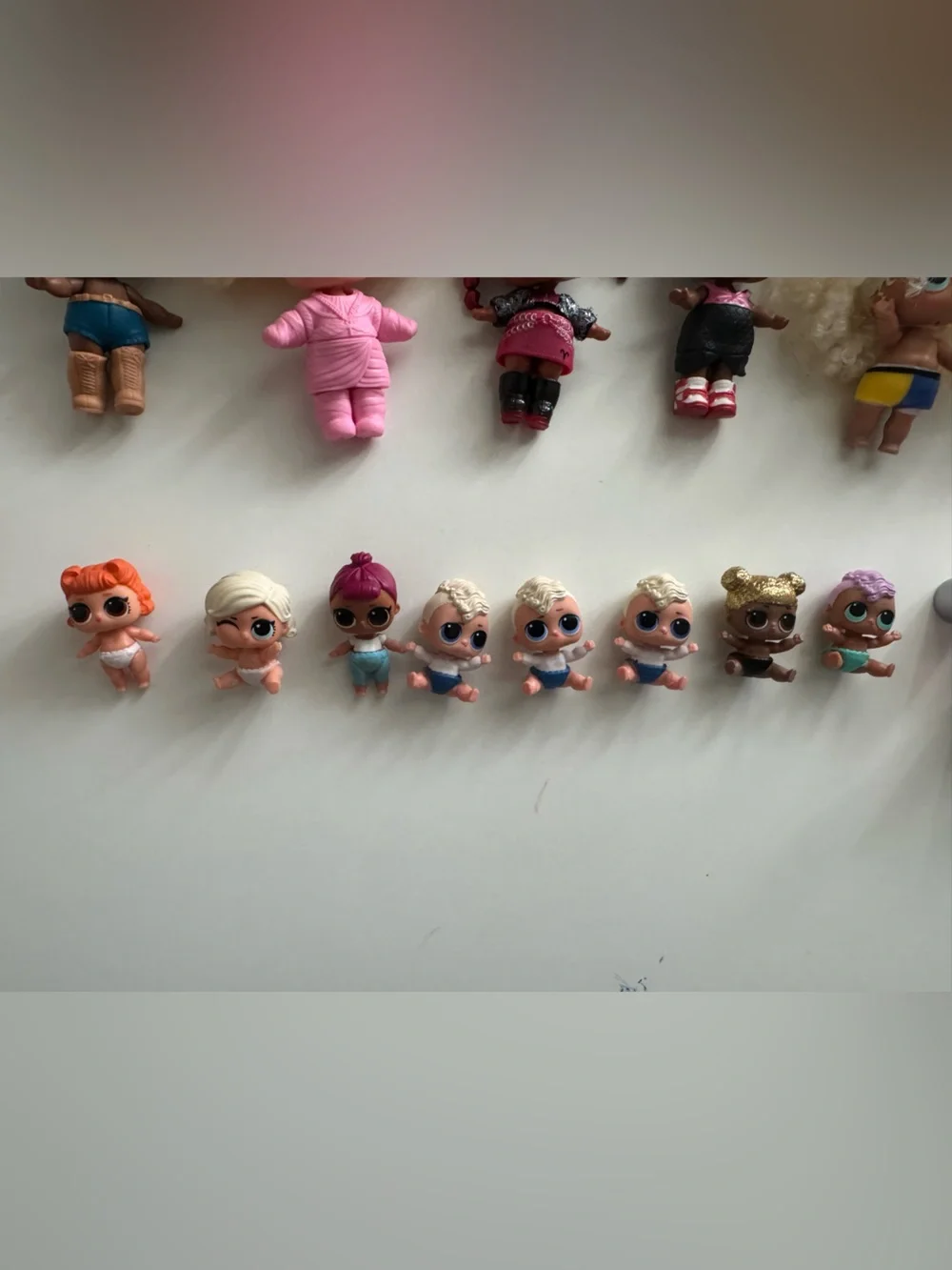 L.O.L. Surprise! 28+ Assorted Dolls, Pets, Babies and Accessories.